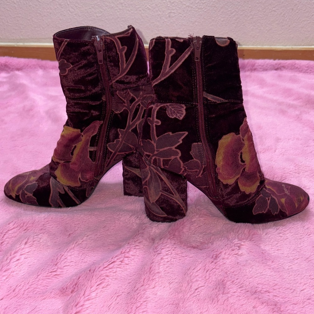 Steve Madden Burgundy Velvet Multicolored Floral Heeled Boots w/ Side Zipper - Picture 4 of 7